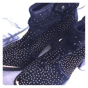 Black Gianni Bini Boots